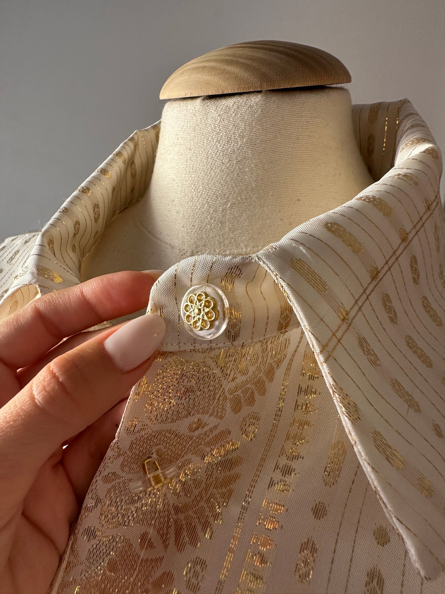 RAVI GOLD/IVORY