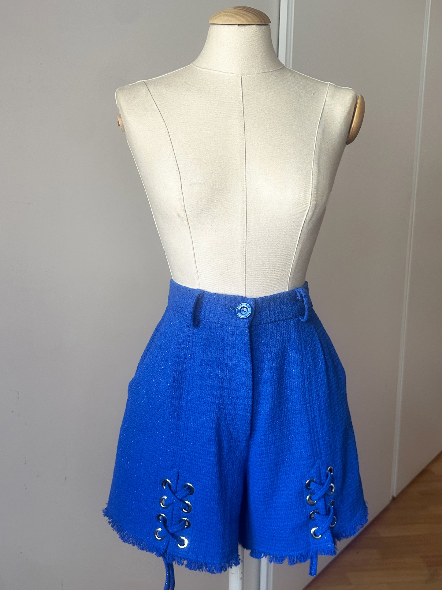 "ZAHIRA" SET (CORSET CROP TOP + SHORTS)